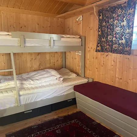 Charming Mountain Retreat Near Trails And Center *