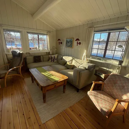 Holiday home Charming Mountain Retreat Near Trails And Center Beitostolen