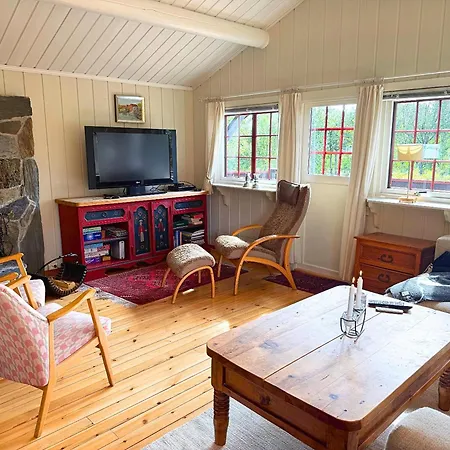 Charming Mountain Retreat Near Trails And Center *