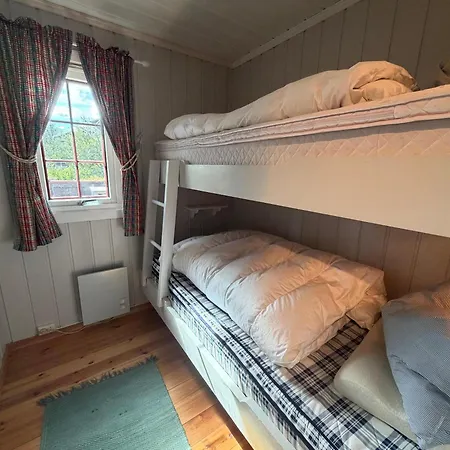 Charming Mountain Retreat Near Trails And Center * Beitostolen