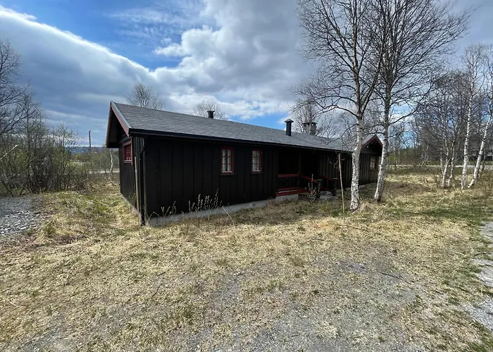 Charming Mountain Retreat Near Trails And Center Beitostolen